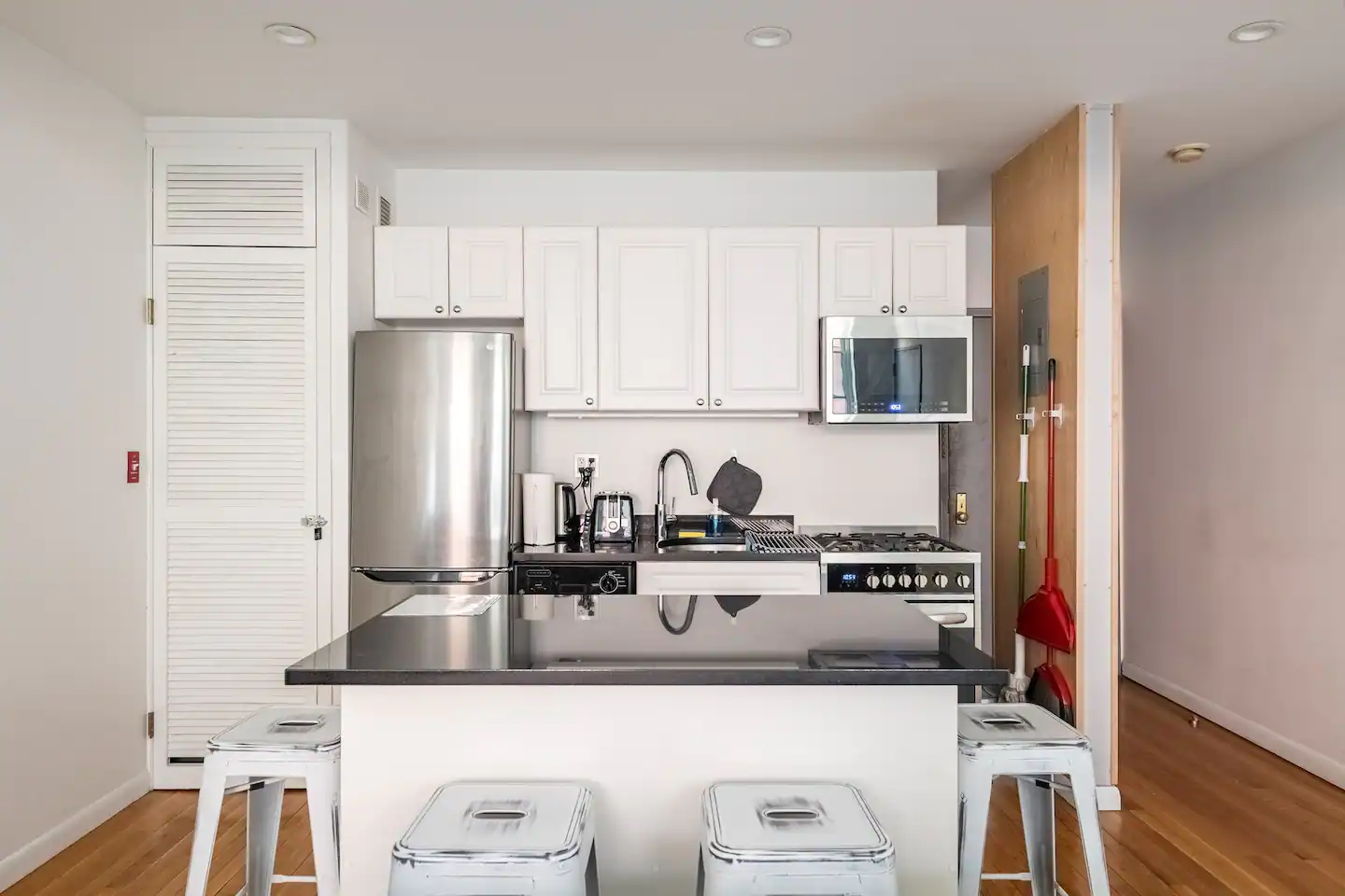 509 · East Village — 7